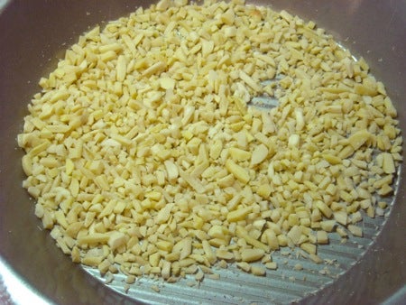 toast walnuts450