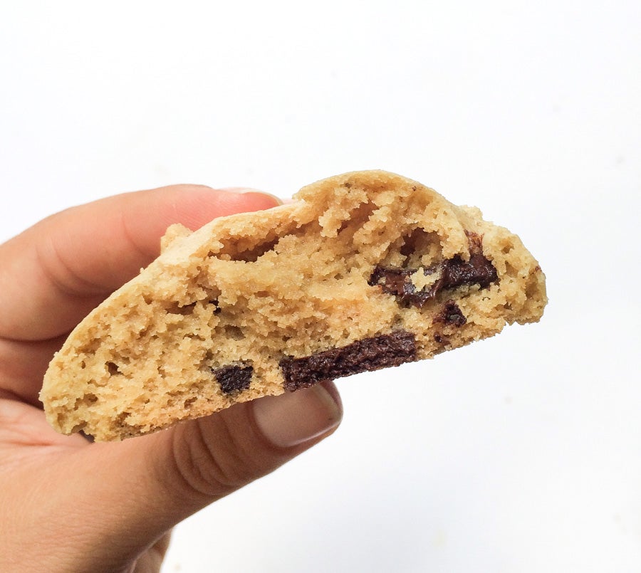 Fat Substitutes in Gluten-Free Baking: Chocolate Chip Cookie Test via @kingarthurflour