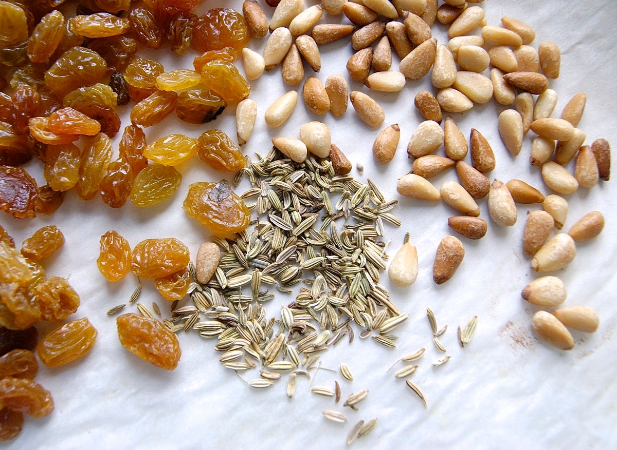 American Baking Down the Decades via @kingarthurflour