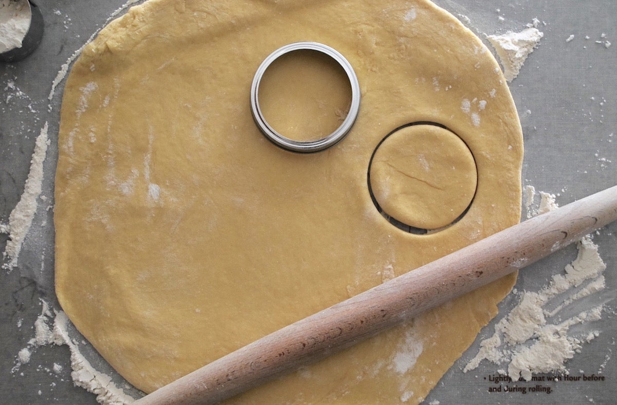 Pull-Apart Breads via @kingarthurflour