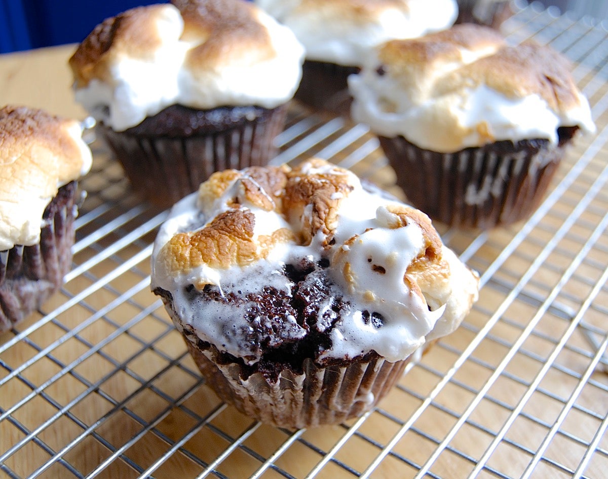 S'more Cupcakes via @kingarthurflour