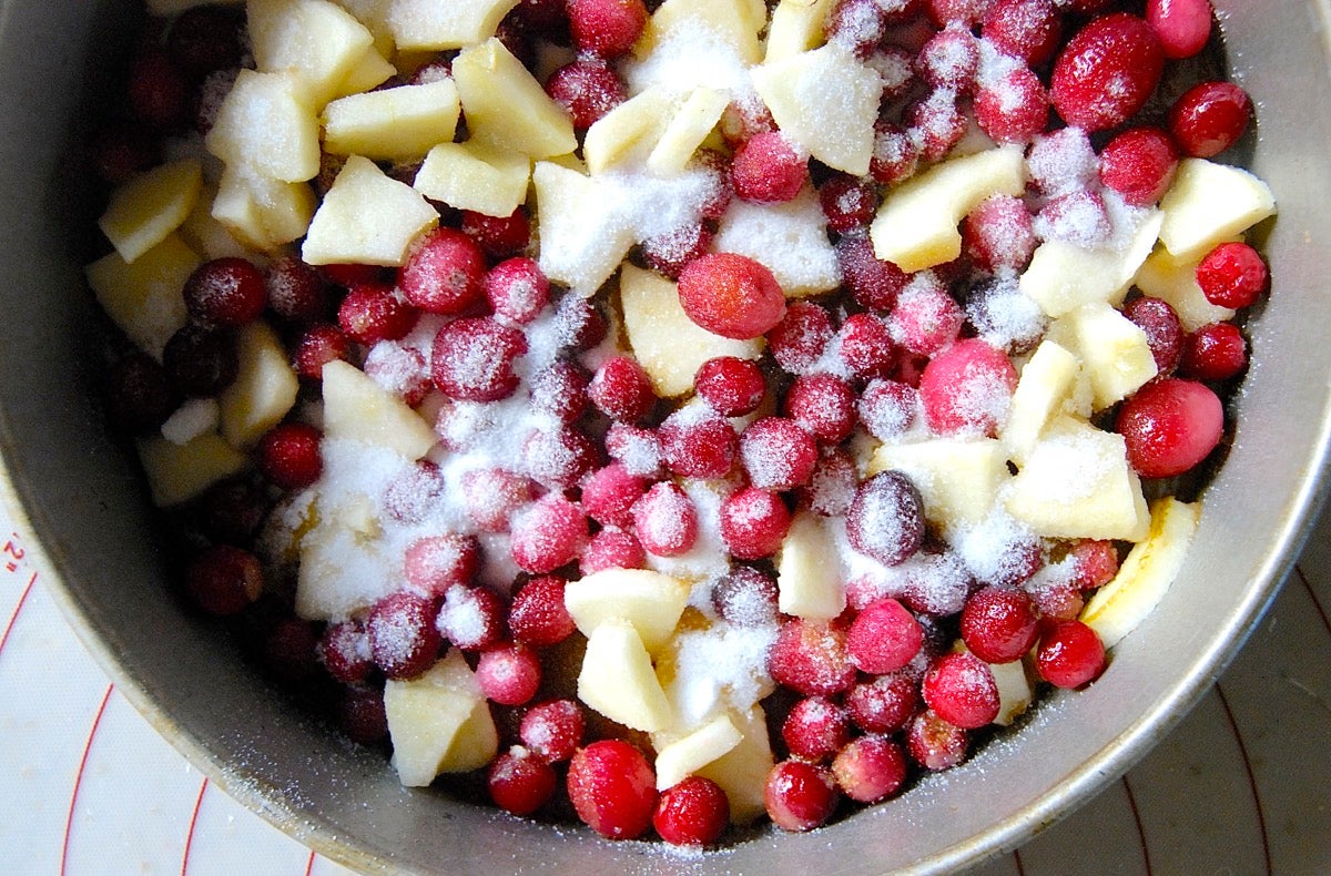 Farm to Table Harvest Apple Cranberry Cake via @kingarthurflour