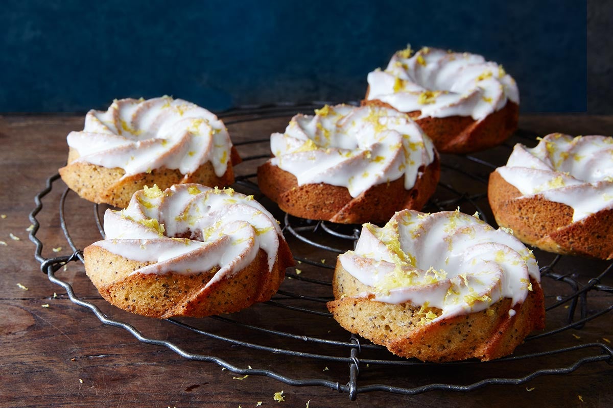 bundt cake bliss via@kingarthurflour