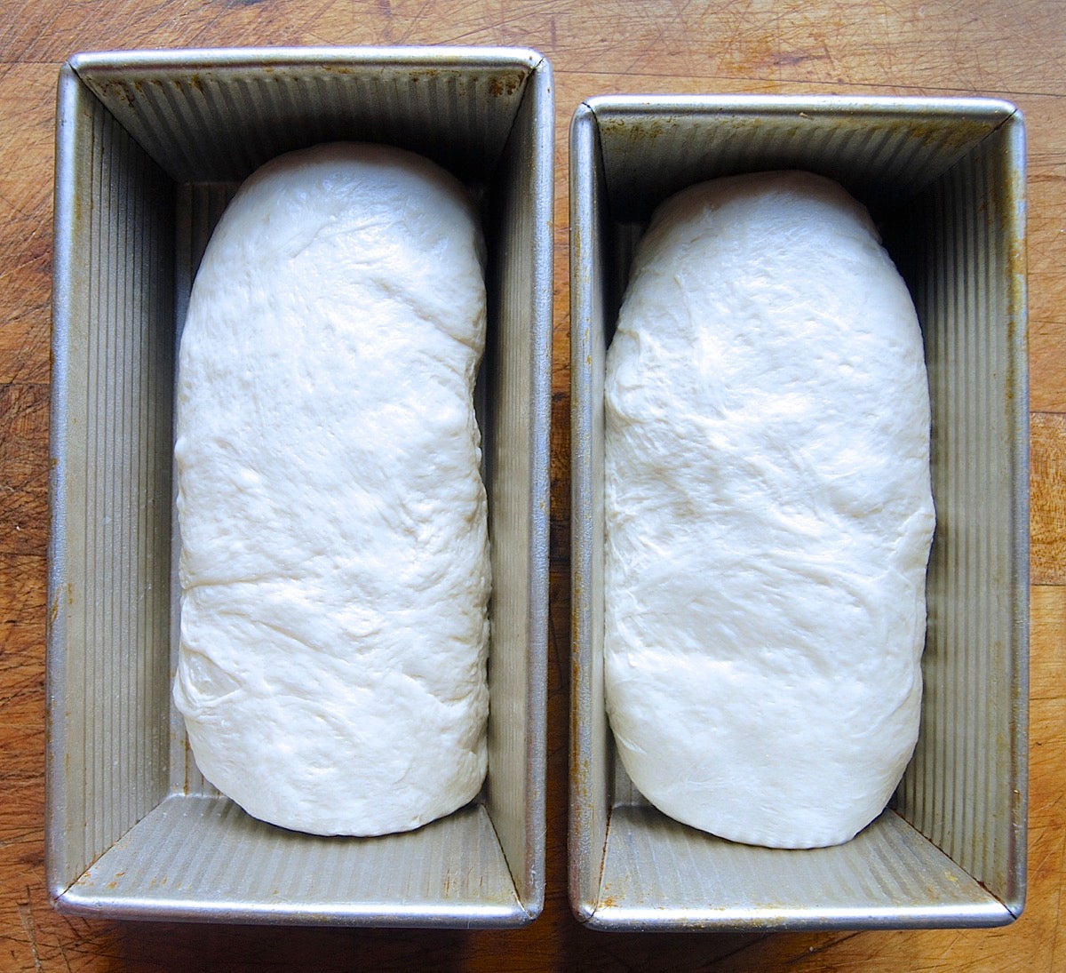 Choosing the Right Bread Pan via @kingarthurflour