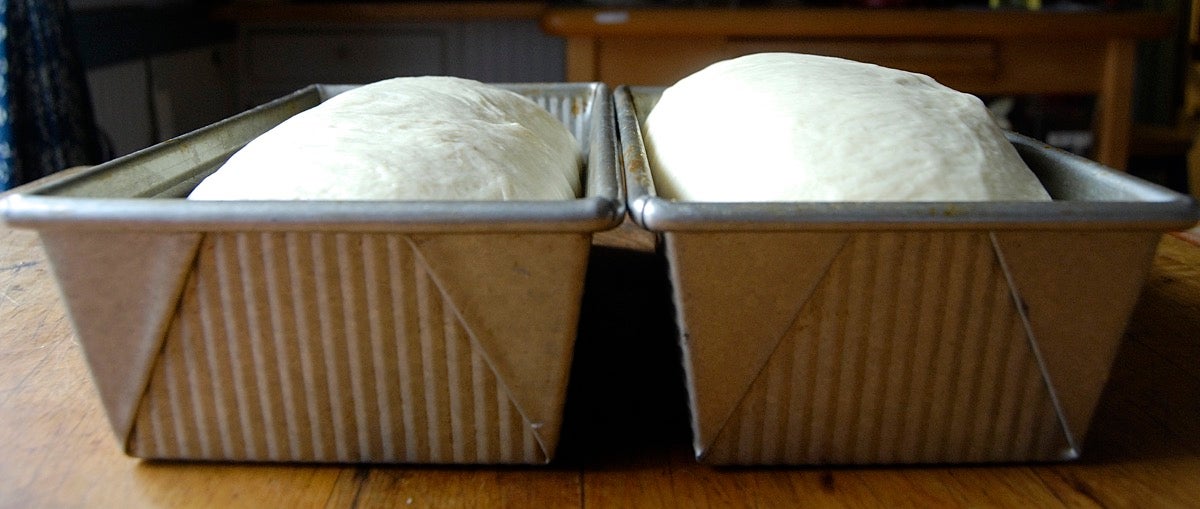 Choosing the Right Bread Pan via @kingarthurflour