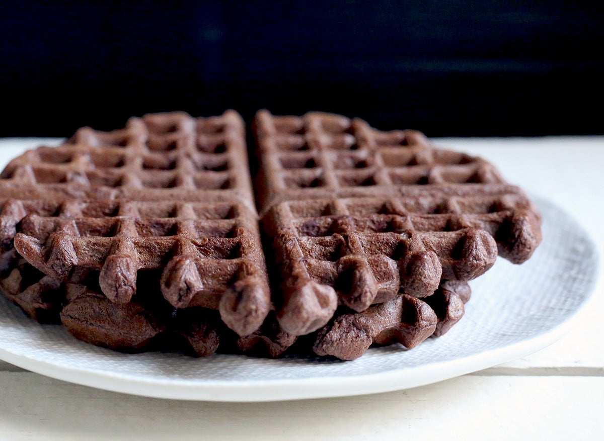 S'mores waffle via @kingarthurflour