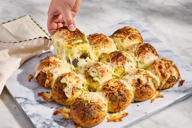 Cheesy Pesto Pull-Apart Rolls